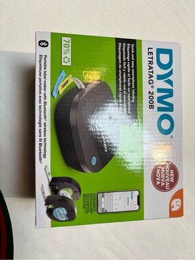 Dymo White and Green Label Maker Box